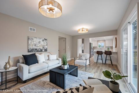 Tiny photo for 1425 Stonegate Road, Naperville, IL 60540 (MLS # 12490168)