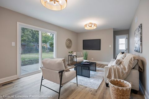 Tiny photo for 1425 Stonegate Road, Naperville, IL 60540 (MLS # 12490168)