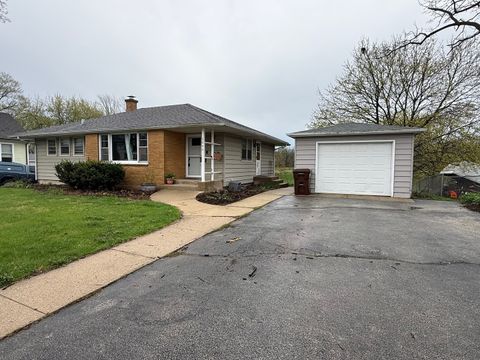 Tiny photo for 504 E Calhoun Street, Woodstock, IL 60098 (MLS # 12618397)