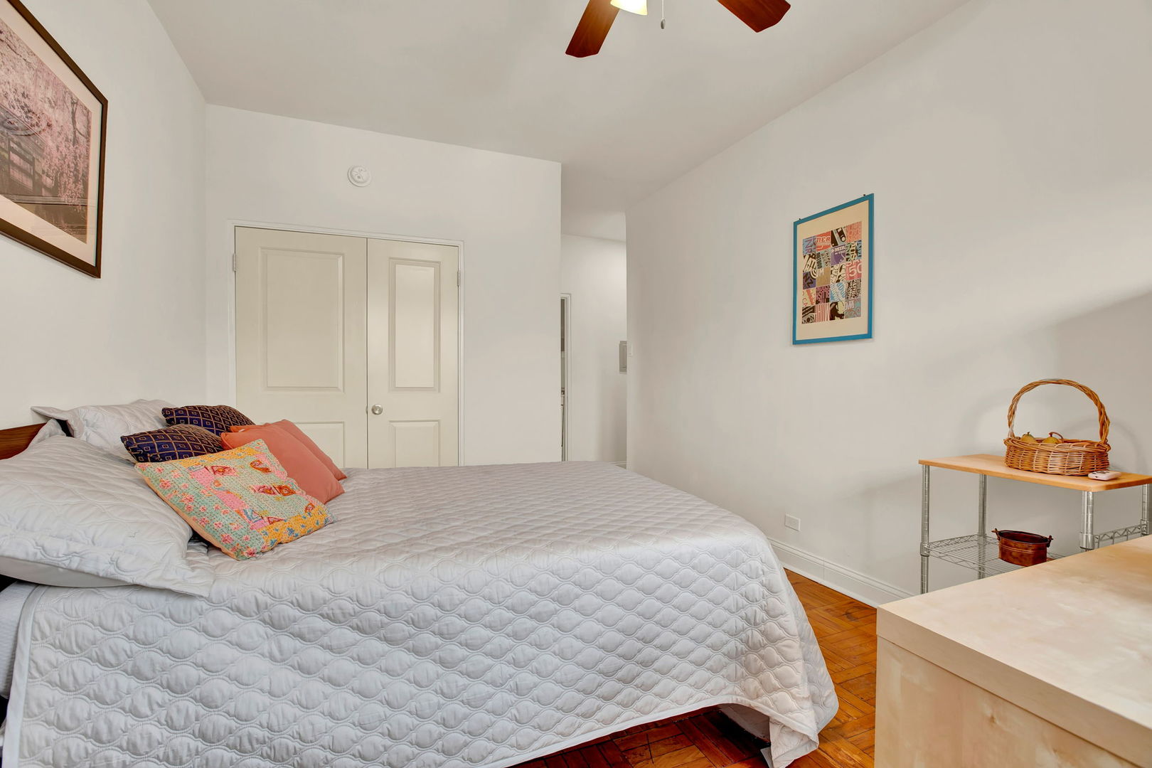 1100 N La Salle Drive 606