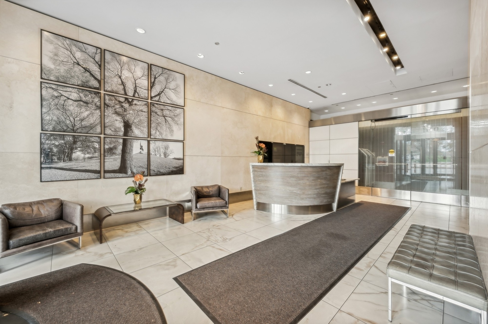 1160 S MICHIGAN Avenue 2204