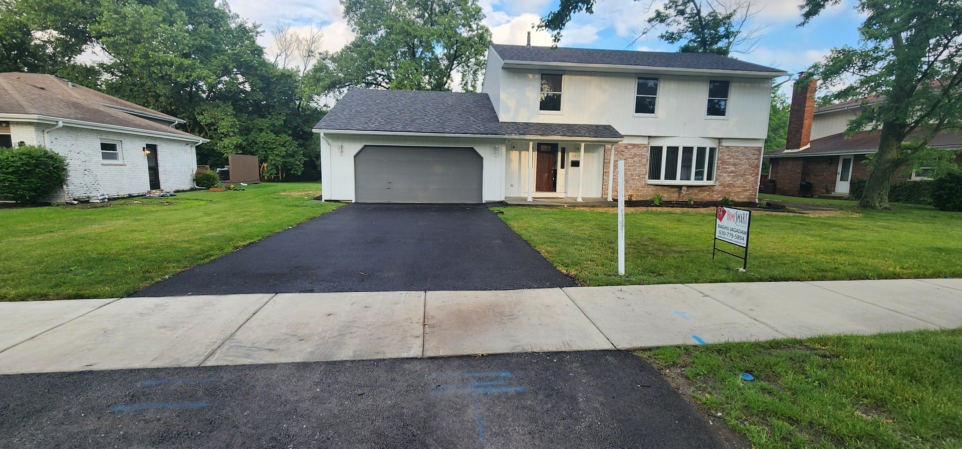 1421 Lawrence Crescent