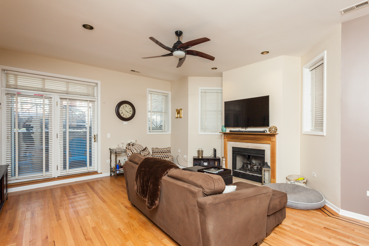 4124 N KENMORE Avenue GS