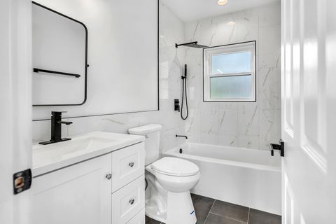 Tiny photo for 718 E 152nd Street, Phoenix, IL 60426 (MLS # 12460468)