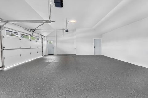 Tiny photo for 718 E 152nd Street, Phoenix, IL 60426 (MLS # 12460468)