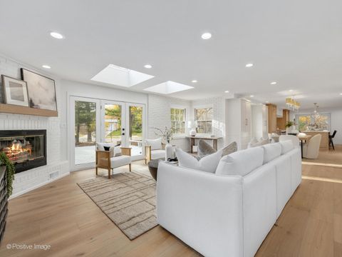 Tiny photo for 140 N Quincy Street, Hinsdale, IL 60521 (MLS # 12520986)