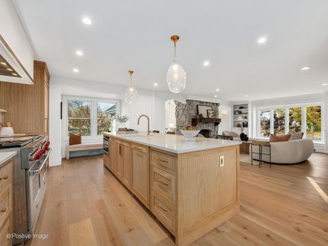 Tiny photo for 140 N Quincy Street, Hinsdale, IL 60521 (MLS # 12520986)