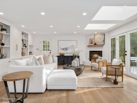 Tiny photo for 140 N Quincy Street, Hinsdale, IL 60521 (MLS # 12520986)