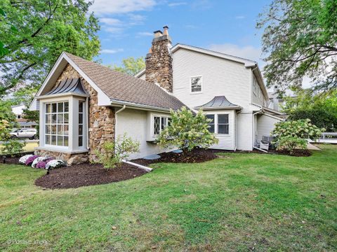 Tiny photo for 140 N Quincy Street, Hinsdale, IL 60521 (MLS # 12520986)