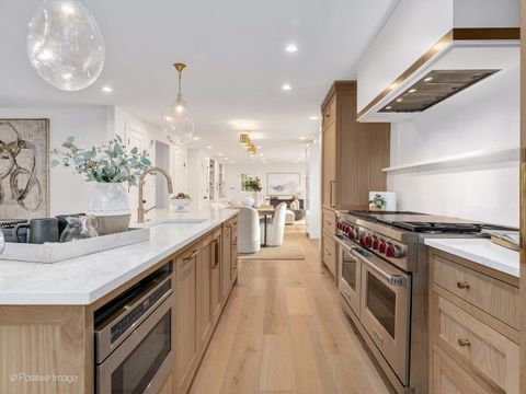 Tiny photo for 140 N Quincy Street, Hinsdale, IL 60521 (MLS # 12520986)