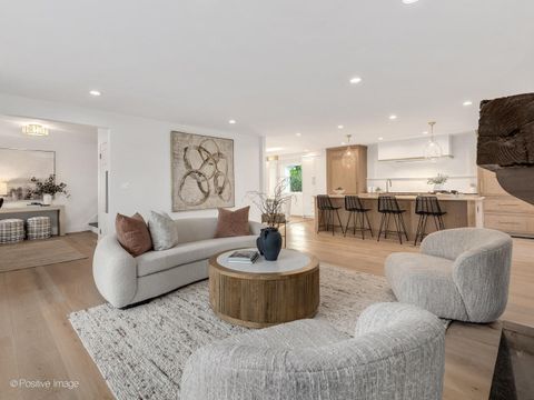 Tiny photo for 140 N Quincy Street, Hinsdale, IL 60521 (MLS # 12520986)