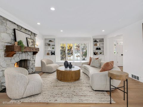 Tiny photo for 140 N Quincy Street, Hinsdale, IL 60521 (MLS # 12520986)