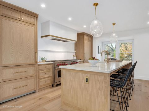 Tiny photo for 140 N Quincy Street, Hinsdale, IL 60521 (MLS # 12520986)