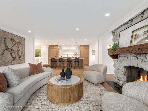 Tiny photo for 140 N Quincy Street, Hinsdale, IL 60521 (MLS # 12520986)