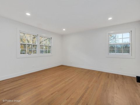 Tiny photo for 140 N Quincy Street, Hinsdale, IL 60521 (MLS # 12520986)