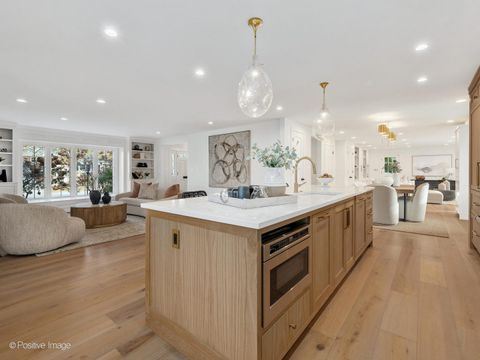 Tiny photo for 140 N Quincy Street, Hinsdale, IL 60521 (MLS # 12520986)