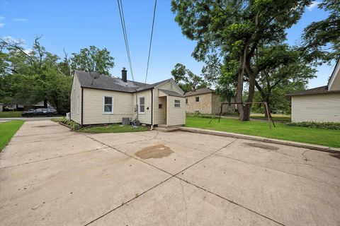 Tiny photo for 309 SE Circle Drive, Joliet, IL 60433 (MLS # 12449911)