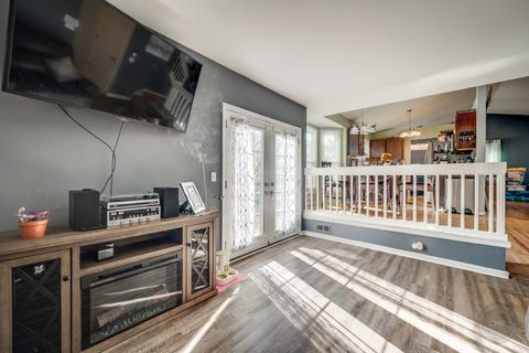 Tiny photo for 1133 JENNIFER Lane, Bolingbrook, IL 60440 (MLS # 12519783)