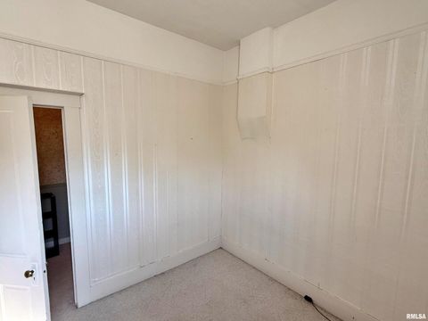 Tiny photo for 601 E 5TH Street, Metropolis, IL 62960 (MLS # EB459778)