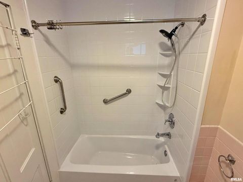 Tiny photo for 601 E 5TH Street, Metropolis, IL 62960 (MLS # EB459778)