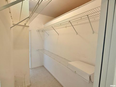 Tiny photo for 601 E 5TH Street, Metropolis, IL 62960 (MLS # EB459778)