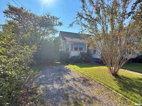 Tiny photo for 601 E 5TH Street, Metropolis, IL 62960 (MLS # EB459778)