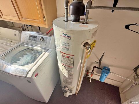 Tiny photo for 601 E 5TH Street, Metropolis, IL 62960 (MLS # EB459778)