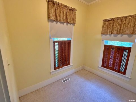 Tiny photo for 601 E 5TH Street, Metropolis, IL 62960 (MLS # EB459778)