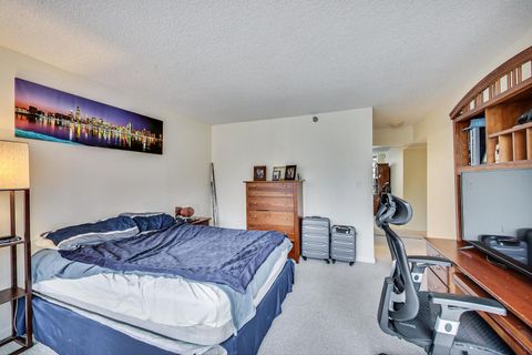 Tiny photo for 33 W DELAWARE Place #13A, Chicago, IL 60610 (MLS # 12400858)
