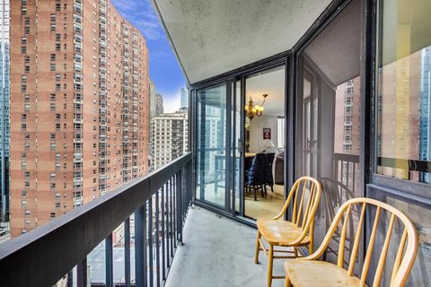 Tiny photo for 33 W DELAWARE Place #13A, Chicago, IL 60610 (MLS # 12400858)