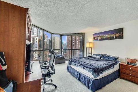 Tiny photo for 33 W DELAWARE Place #13A, Chicago, IL 60610 (MLS # 12400858)