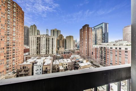 Tiny photo for 33 W DELAWARE Place #13A, Chicago, IL 60610 (MLS # 12400858)