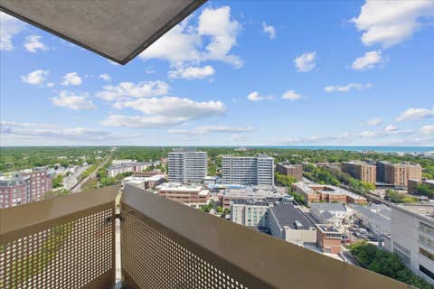 Tiny photo for 1720 Maple Avenue #2240, Evanston, IL 60201 (MLS # 12644793)