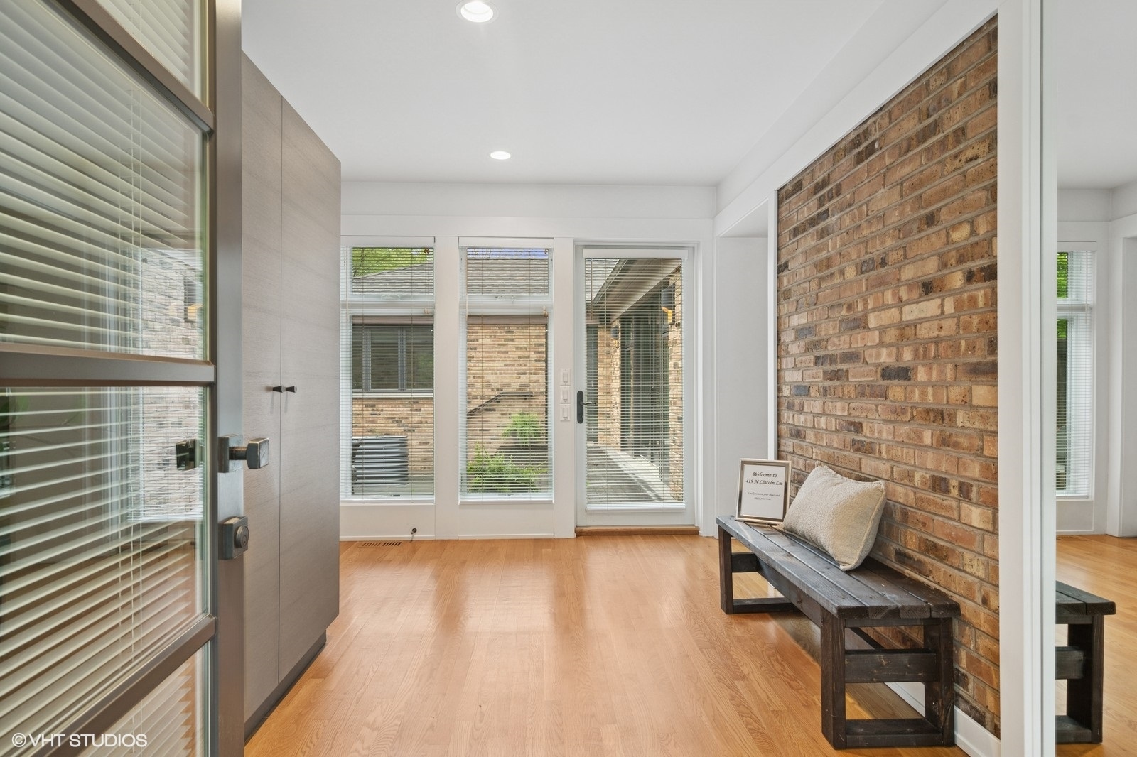 419 N Lincoln Lane