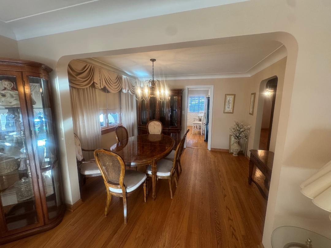 5805 N Merrimac Avenue