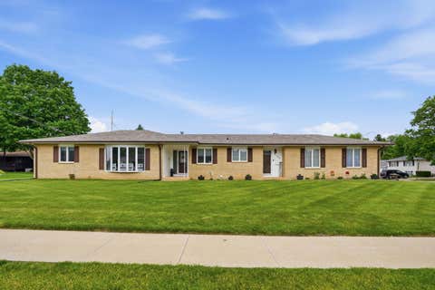 Photo of 3701 Kennedy Drive, East Moline, IL 61244 (MLS # 12721780)