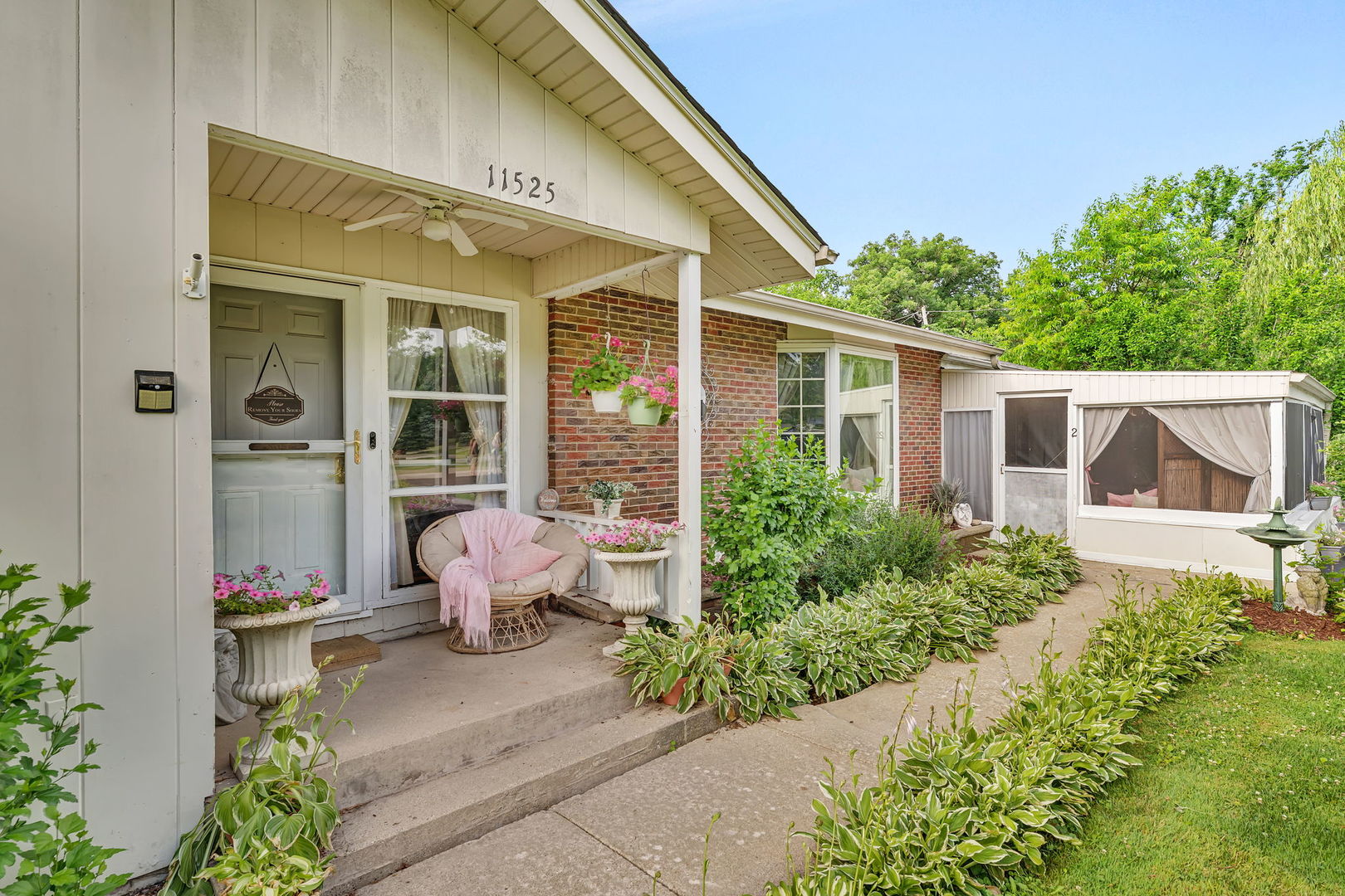 11525 Edgewood Drive