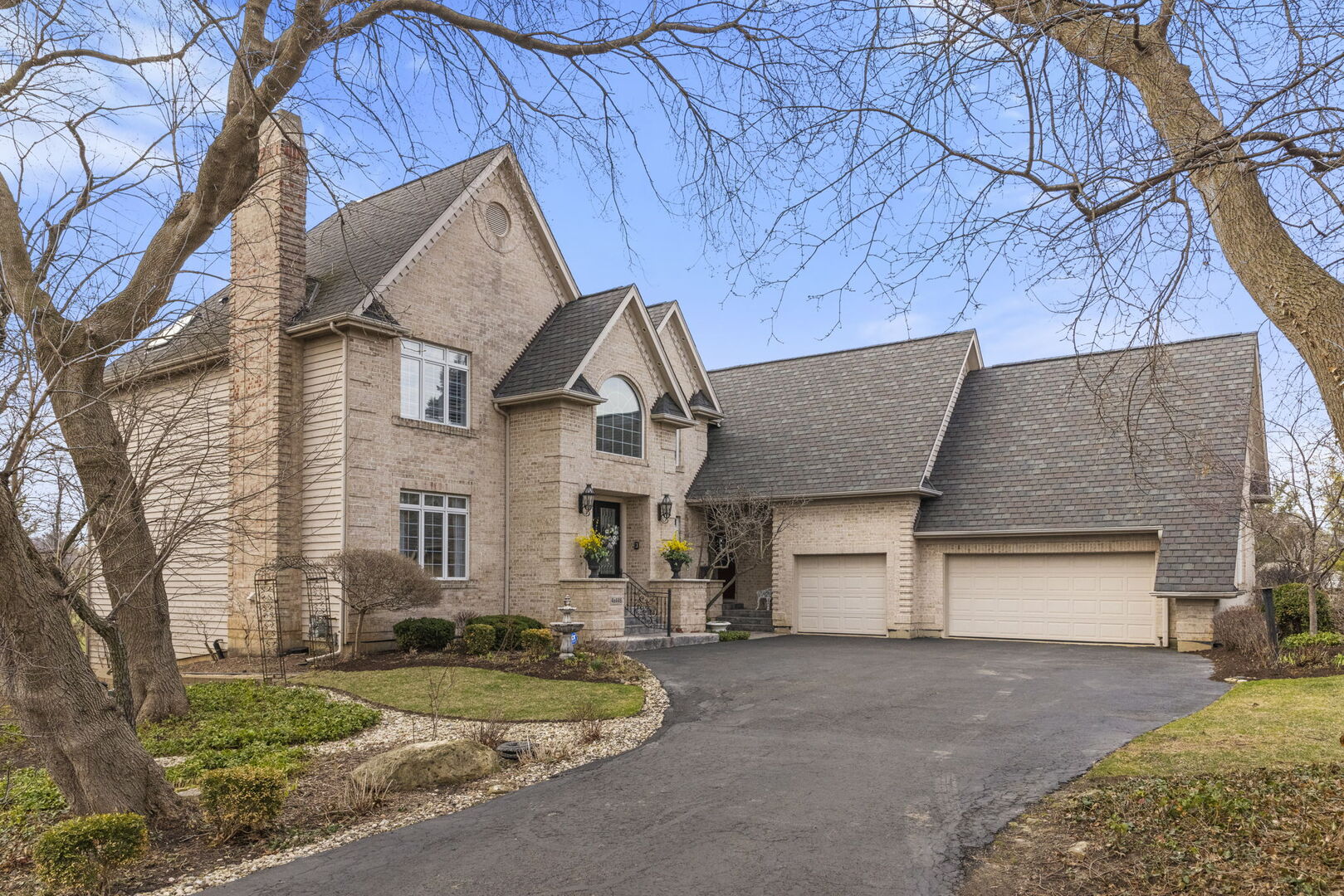 4N446 Mountain Ash Drive