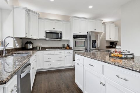 Tiny photo for 26640 Lindengate Circle, Plainfield, IL 60585 (MLS # 12511095)