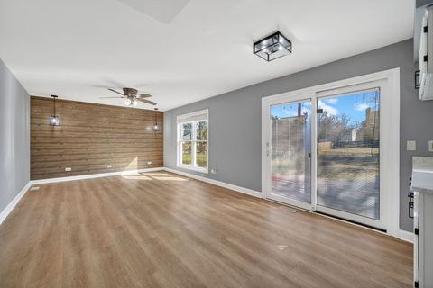 Tiny photo for 1511 Glacier Parkway, Algonquin, IL 60102 (MLS # 12579613)