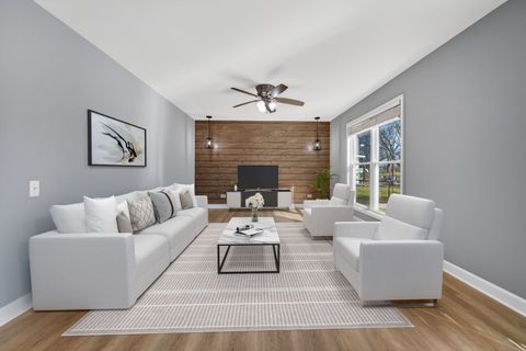 Tiny photo for 1511 Glacier Parkway, Algonquin, IL 60102 (MLS # 12579613)