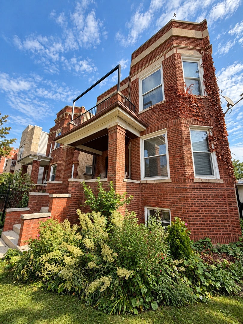 4421 N Kimball Avenue