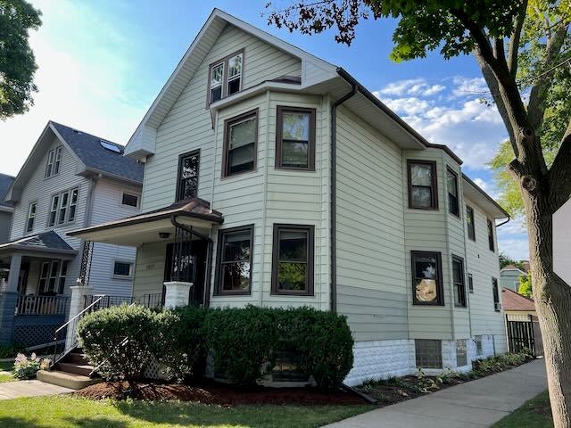 5059 W Argyle Street