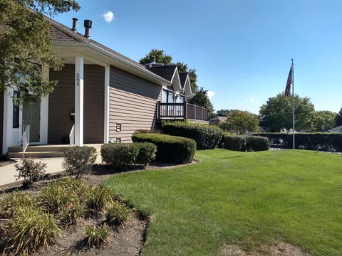 Tiny photo for 350 Newgate Court #V2, Schaumburg, IL 60193 (MLS # 12518636)