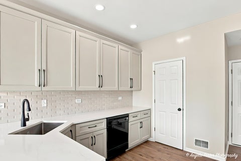 Tiny photo for 2301 Evergreen Circle, McHenry, IL 60050 (MLS # 12774611)