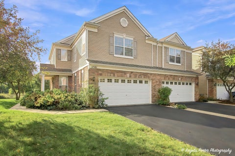 Photo of 2301 Evergreen Circle, McHenry, IL 60050 (MLS # 12774611)