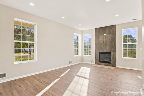 Tiny photo for 2301 Evergreen Circle, McHenry, IL 60050 (MLS # 12774611)