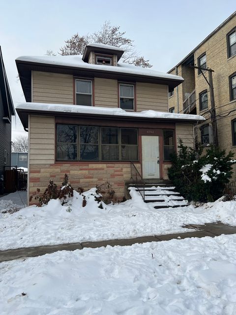 4742 N Sacramento Avenue Chicago IL 60625