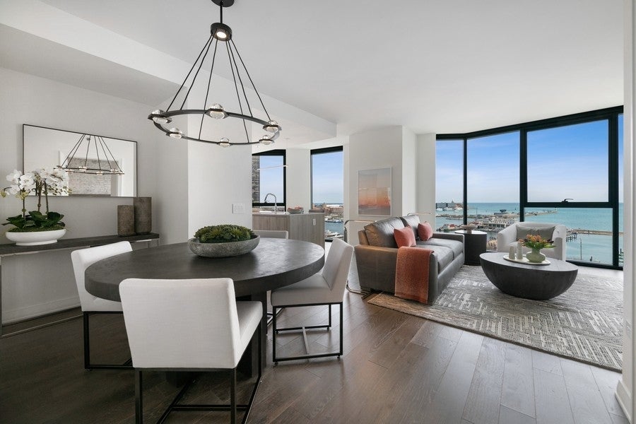 211 N Harbor Drive 3508