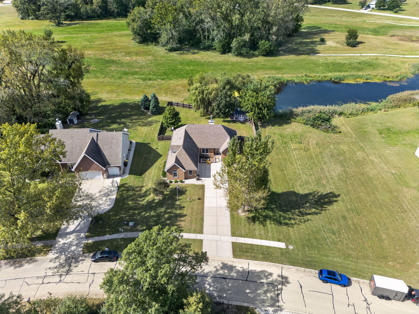 185 FAIRWAY Drive